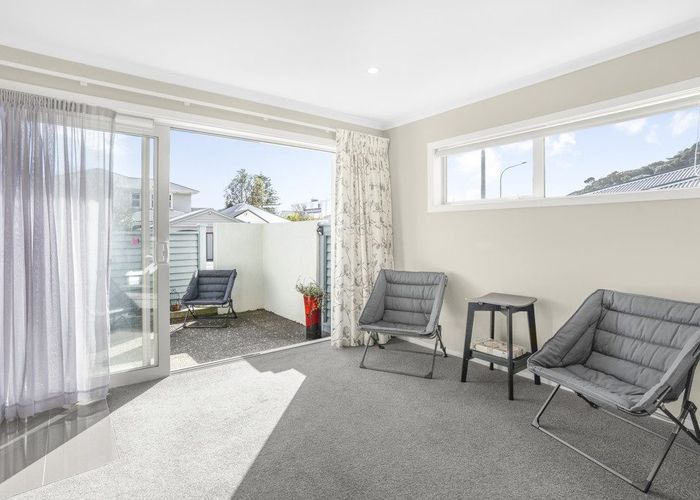  at 1/121 Muritai Road, Eastbourne, Lower Hutt