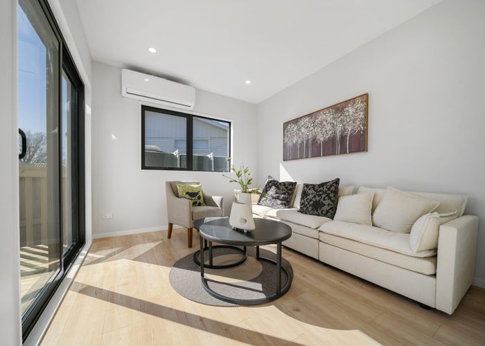  at Lot 2/8 Clutha Crescent, Clover Park, Manukau City, Auckland
