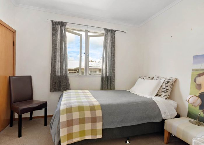  at 15 Havelock Avenue, Forrest Hill, Auckland