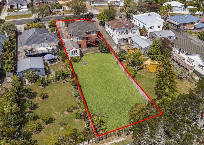  at 6 Pinewood Street, Avondale, Auckland