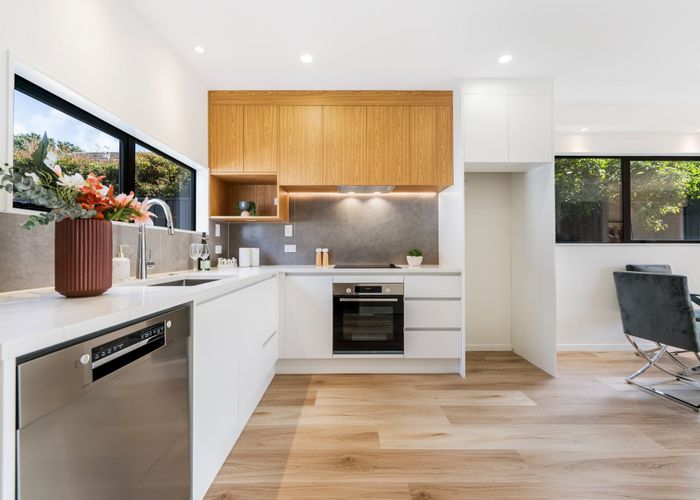  at 33 Onepoto Road, Takapuna, North Shore City, Auckland