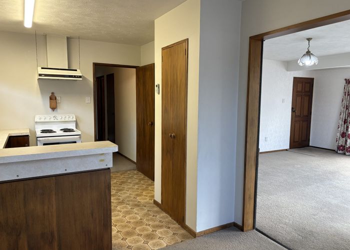  at 2/4 Payling Lane, Mairehau, Christchurch City, Canterbury