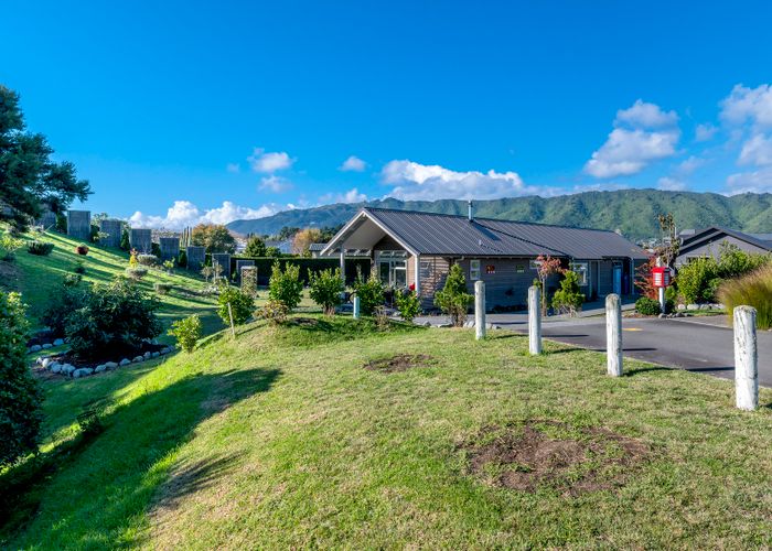  at 29 Ferndale Drive, Waikanae