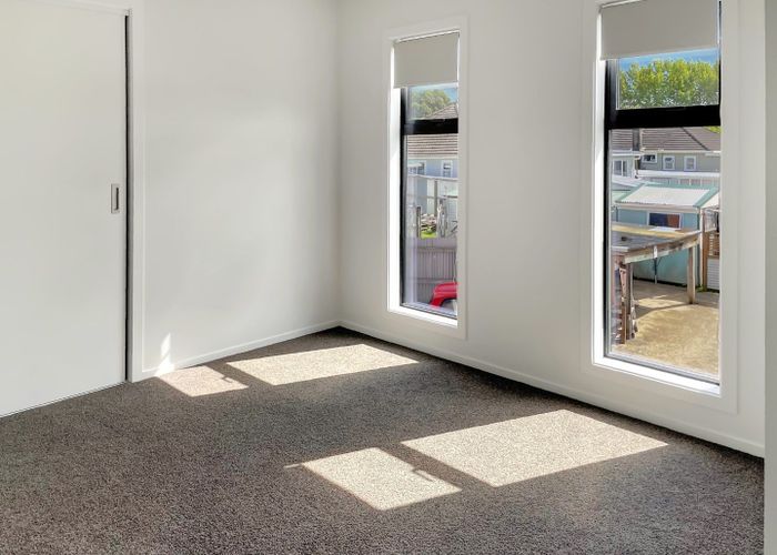  at 4/9 Main Road, Wainuiomata, Lower Hutt, Wellington