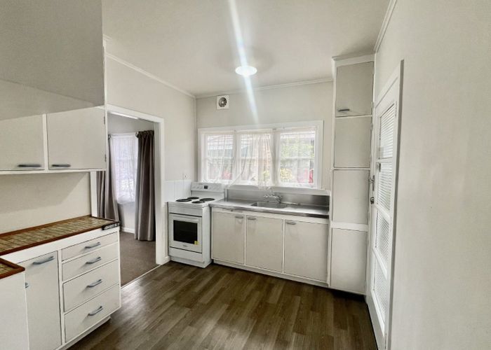  at 1/18 Elizabeth Avenue, Papatoetoe, Auckland
