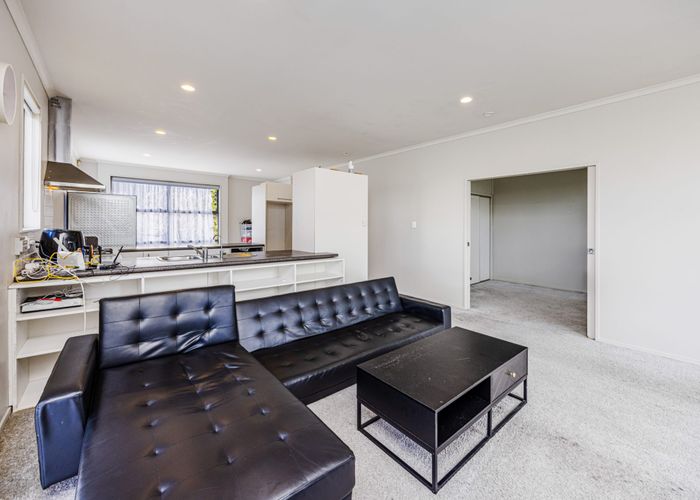  at 16 Figaro Crescent, Takanini, Papakura, Auckland