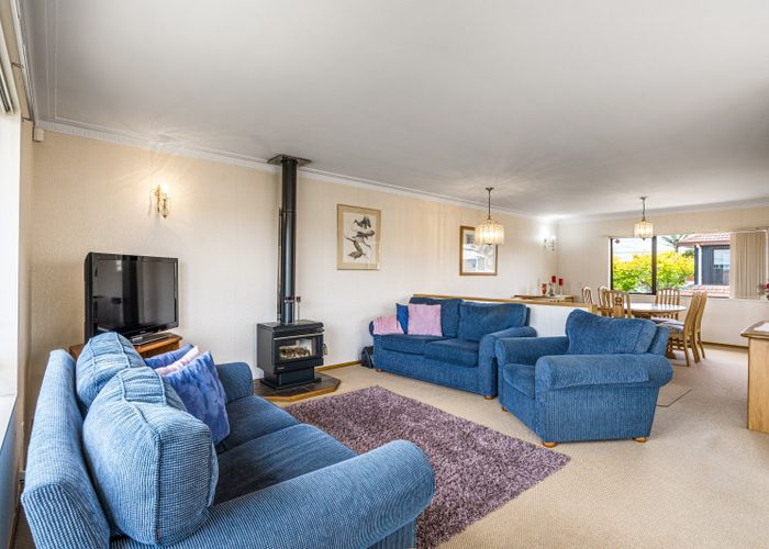  at 2/196 Bucklands Beach Road, Bucklands Beach, Auckland