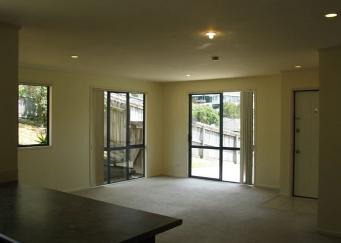  at 11 Dovey St, Massey, Waitakere City, Auckland