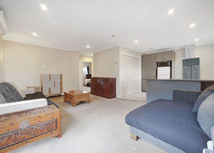  at 164 Hutchinson Ave, New Lynn, Waitakere City, Auckland