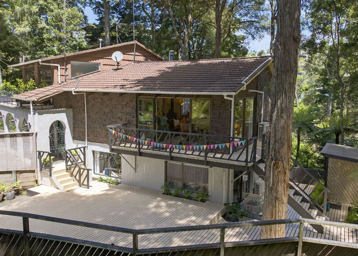  at 43 Ridgewood Crescent, Birkenhead, North Shore City, Auckland