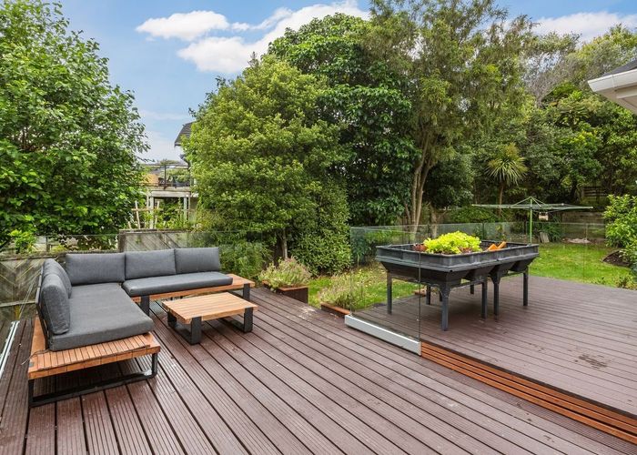  at 31 Shackle Lane, Whitby, Porirua, Wellington