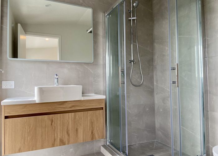  at 2/5 Alverston Street, Waterview, Auckland City, Auckland