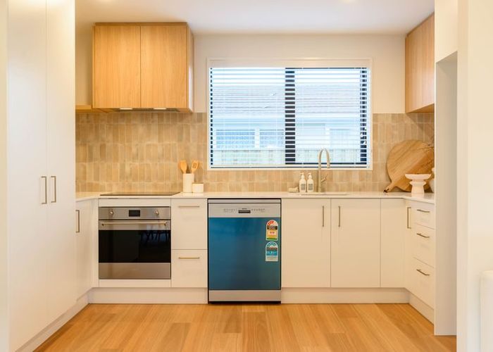  at 2/26 Warrington Street, St. Albans, Christchurch City, Canterbury