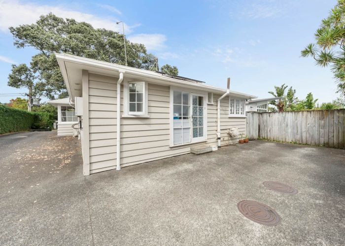  at 33 Shackleton Road, Mount Eden, Auckland City, Auckland