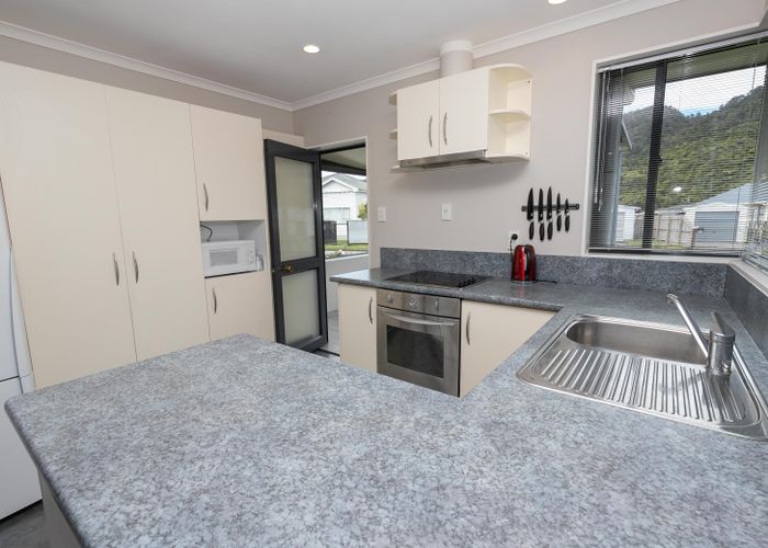  at 6 Baillie Place, Cobden, Greymouth