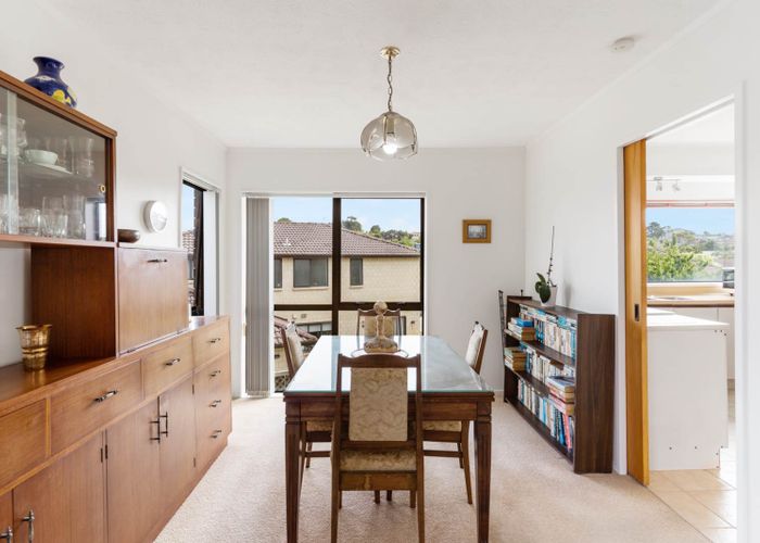  at 4 Delisle Place, Windsor Park, Auckland