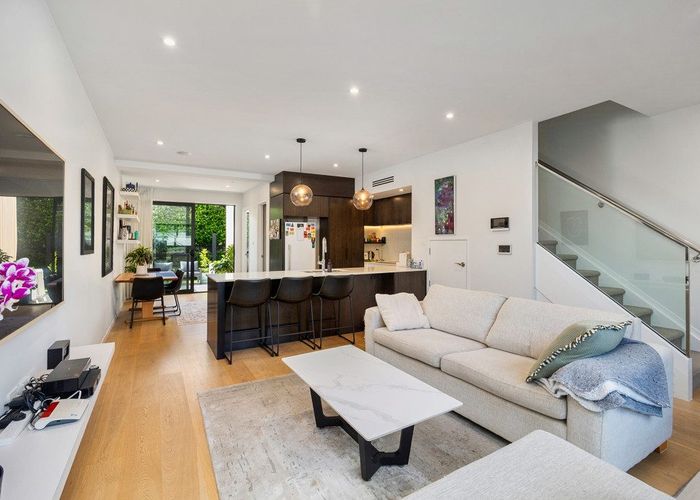  at 9 He Ana Way, Mount Albert, Auckland City, Auckland