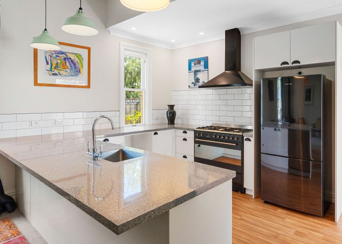  at 194 Dixon Street, Masterton