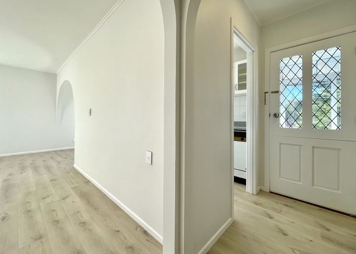  at 20 Madison Place, Forrest Hill, North Shore City, Auckland