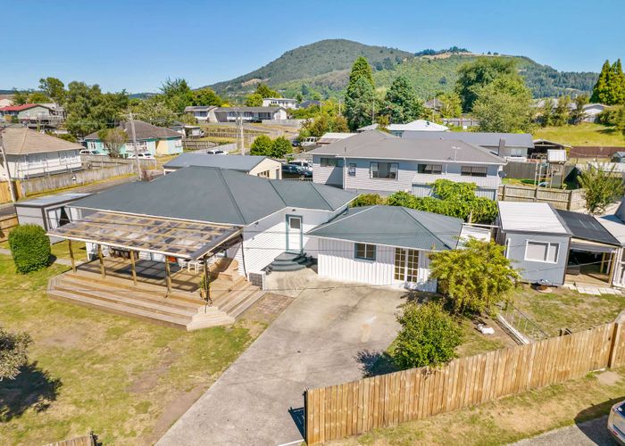 at 10 Murray Road, Fairy Springs, Rotorua