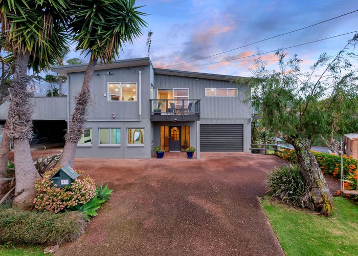  at 43 Hoskins Avenue, Hillsborough, Auckland