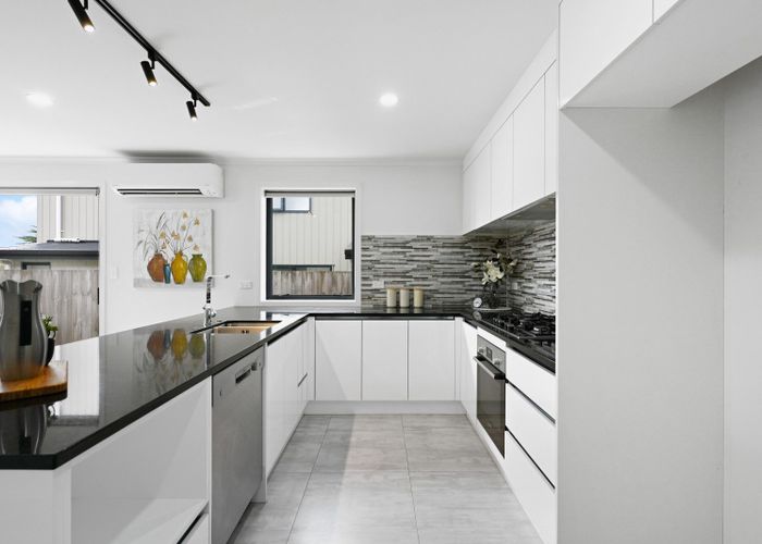  at 1/335 Horsham Downs Road, Rototuna, Hamilton, Waikato