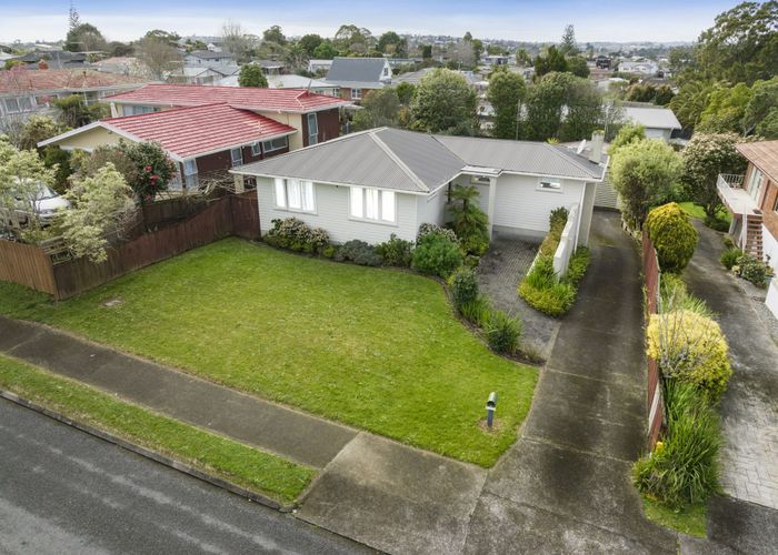  at 6 Alton Terrace, Pakuranga Heights, Auckland