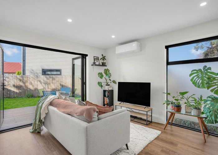  at 9/207 Oxford Terrace, Avalon, Lower Hutt, Wellington