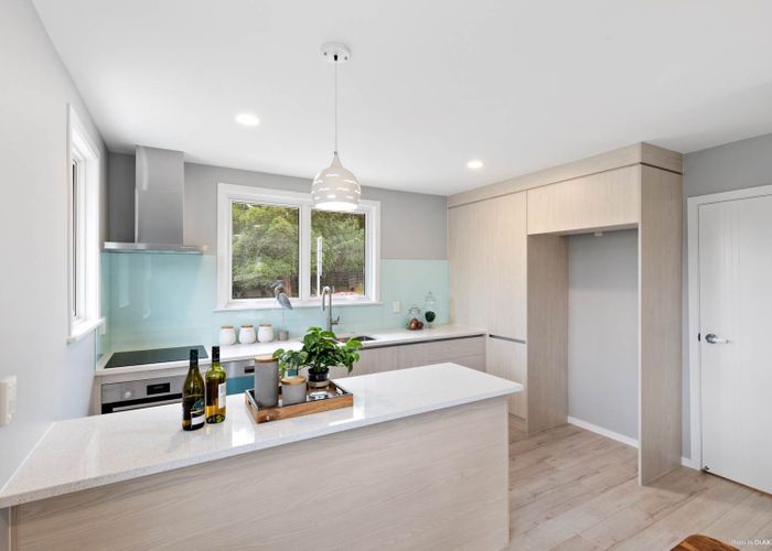  at 2 Glastron Place, Bayview, Auckland