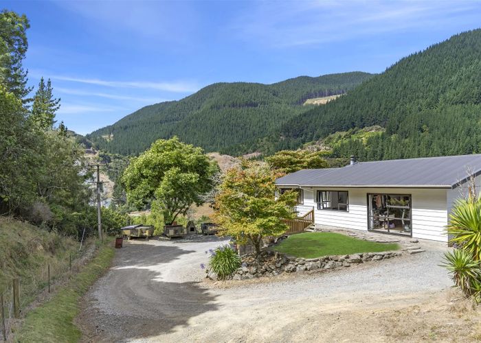 For sale 266 Wairoa Road, Brightwater, Tasman, Nelson / Tasman
