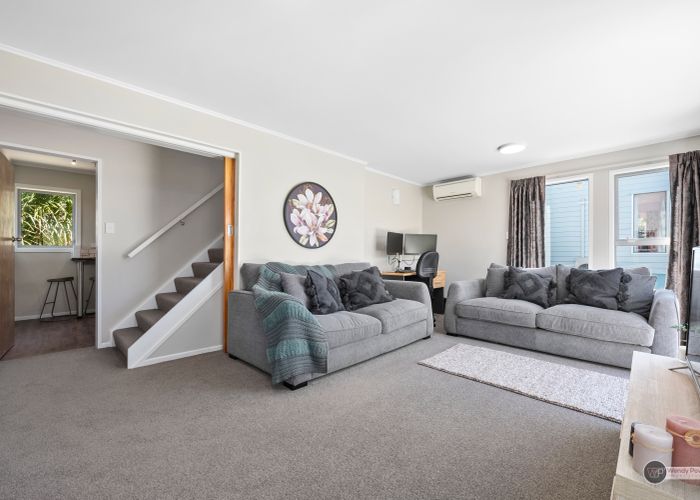  at 2/137 Park Road, Belmont, Lower Hutt