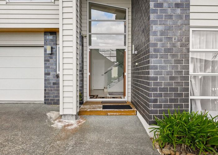  at 75 San Valentino Drive, Henderson, Auckland