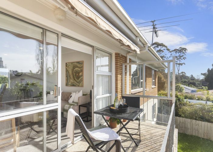  at 2/15A Oates Road, Glen Eden, Auckland