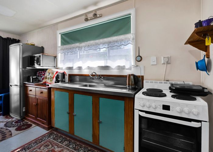  at 21 Blackmore Street, Lynmouth, New Plymouth