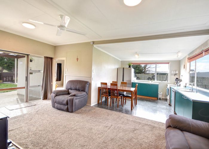  at 8 Olive Avenue, Middlemarch, Dunedin, Otago