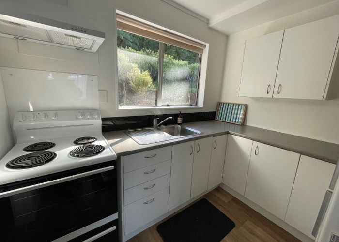  at O / 264 Grounsell Crescent, Belmont, Lower Hutt, Wellington