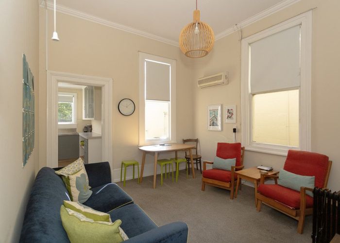  at 8 Dee Street, Oamaru