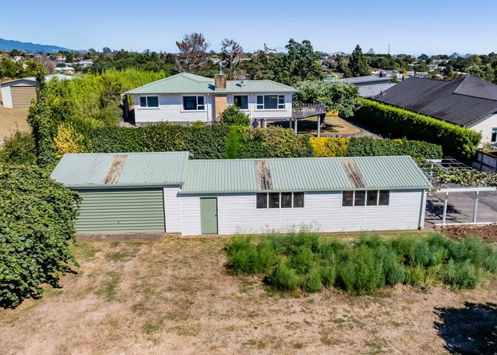  at 102A Queens Road, Glen Avon, New Plymouth