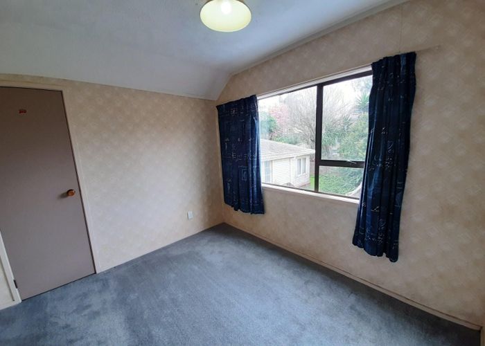  at 2/58 Hayr Road, Three Kings, Auckland