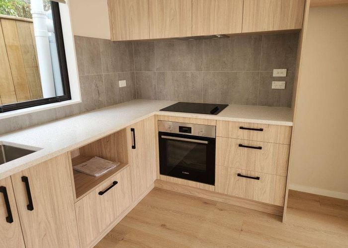  at 32 Yeovil Street, Te Atatu Peninsula, Waitakere City, Auckland
