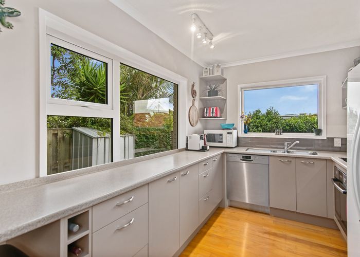  at 1/365 Great South Road, Greenlane, Auckland