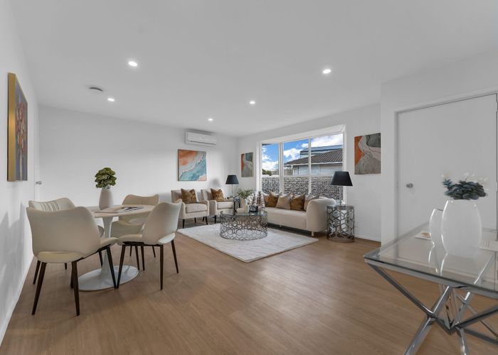  at 5 Tabitha Crescent, Henderson, Waitakere City, Auckland