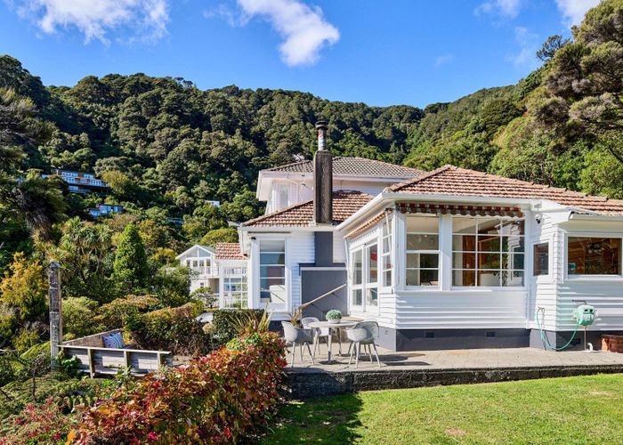  at 2 Mahina Road, Mahina Bay, Lower Hutt