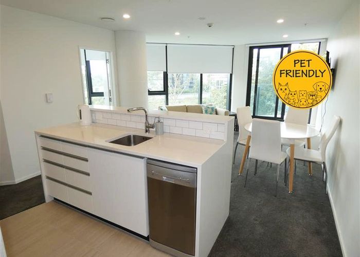  at 402/18  St Martins Lane, Grafton, Auckland City, Auckland