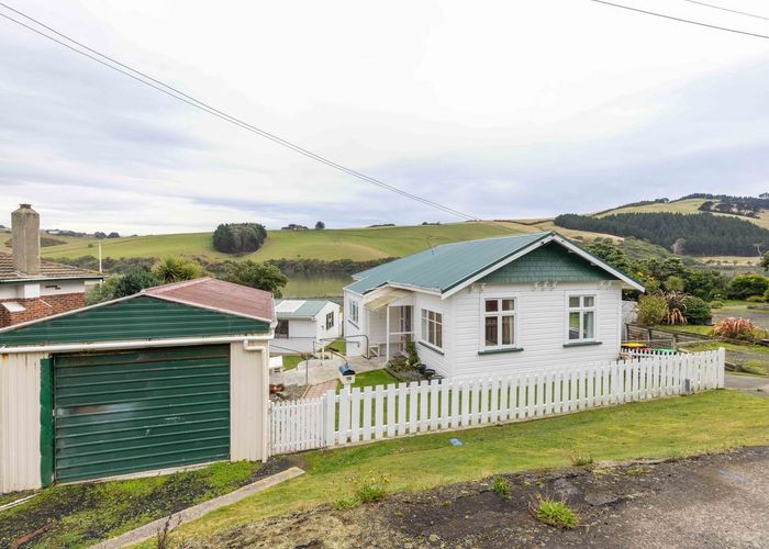  at 19 Oregon Street, Ocean Grove, Dunedin