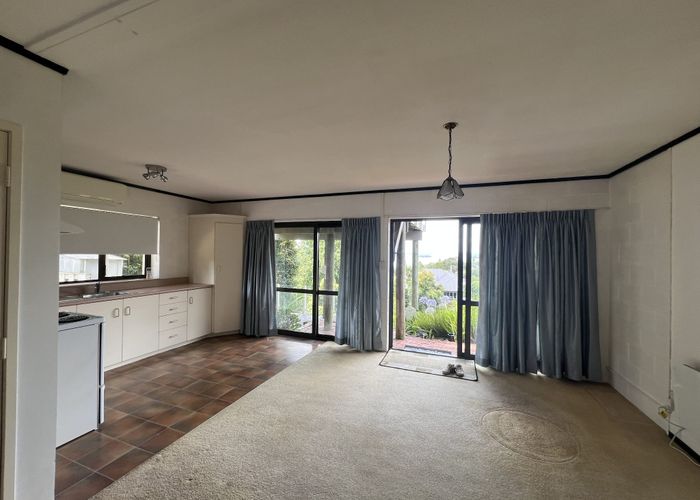  at 16 Pounamu Place, Shelly Park, Auckland