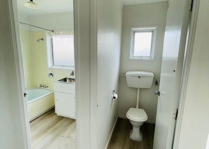  at 22B Vanbrugh Place, Bucklands Beach, Manukau City, Auckland