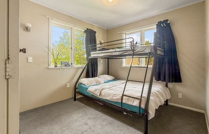  at 8a Parfitt Street, Mount Roskill, Auckland City, Auckland