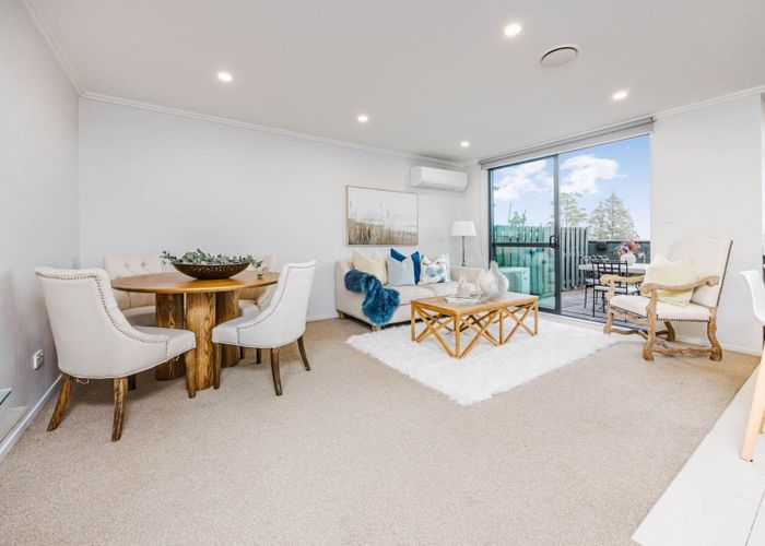  at 52/182 Flat Bush School Road, Flat Bush, Manukau City, Auckland