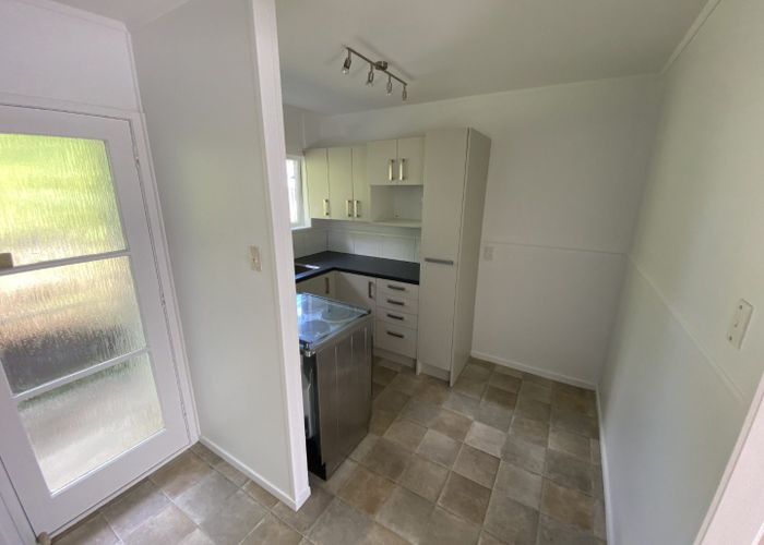  at 4/2 Henley Road, Mount Eden, Auckland City, Auckland